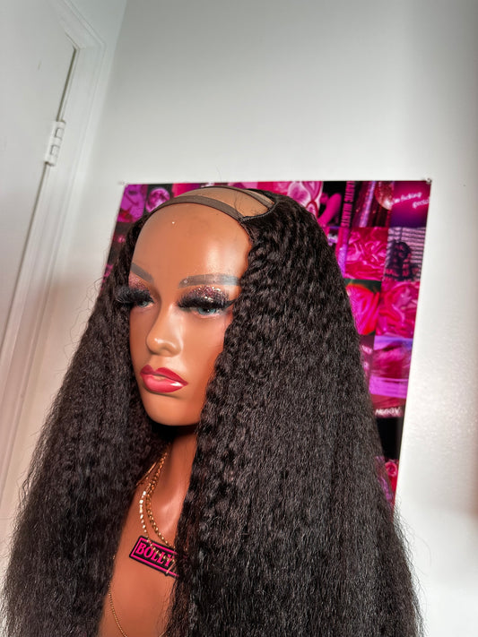 Kinky straight Upart wig intended for minimal leave out